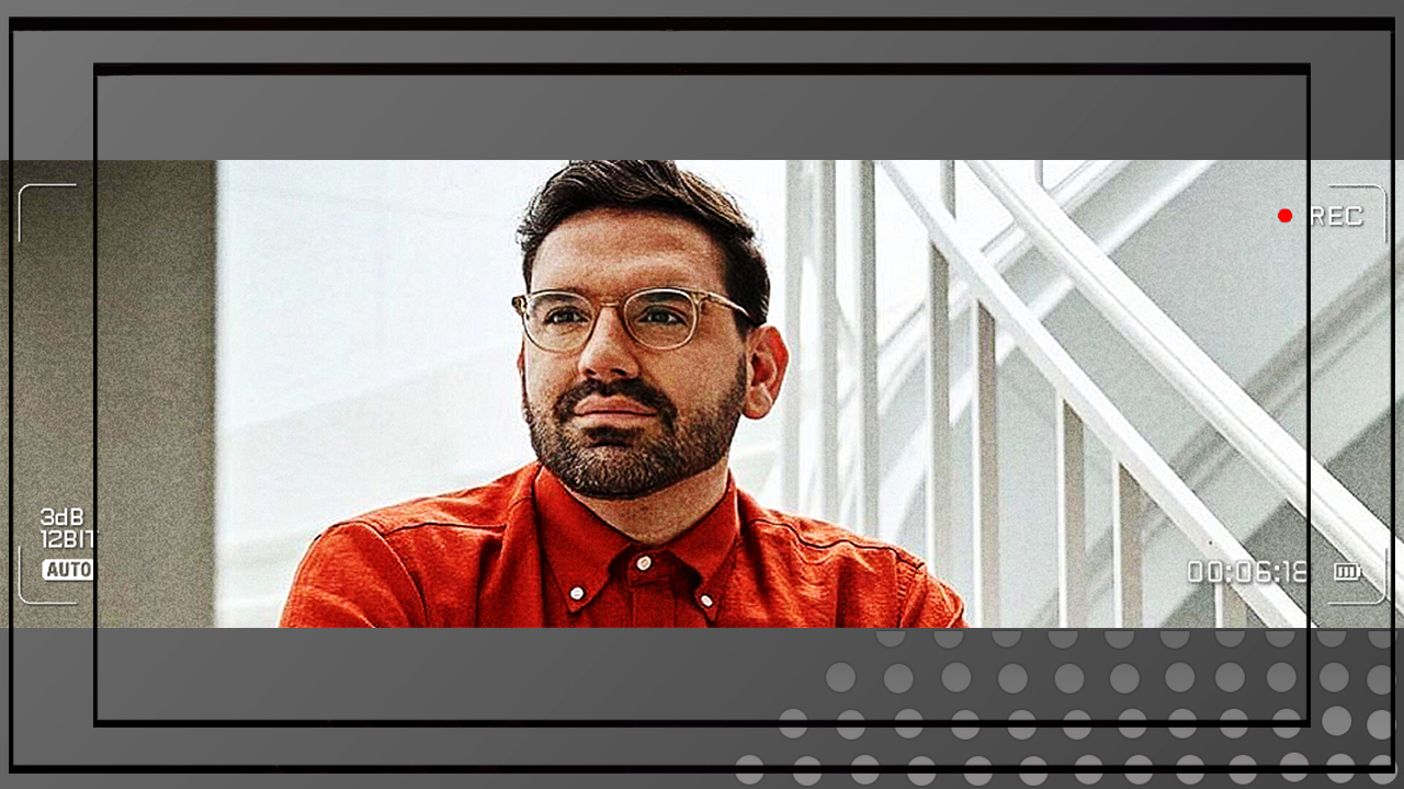 CONTRATAR A DAMIAN BETULAR – CONTRATACIONES DE FAMOSOS — Imagen 1